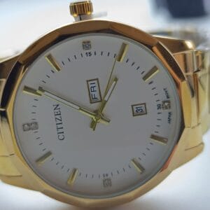 ✨ Citizen Gold Watch – Timeless Elegance