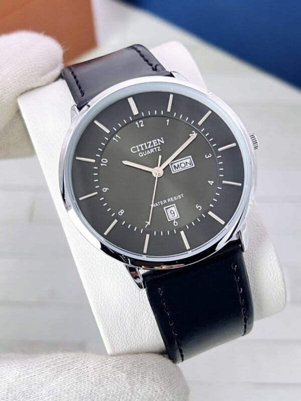 Sleek Citizen Quartz Men's Watch with Black Case & Grey Dial - Image 8