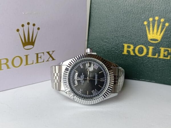 A Glimpse of Gold: The Rolex Date: - Image 5
