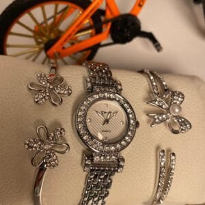 Stylish Women's Rose Gold Tone Quartz Watch & Double Bracelet Set - Many Colors!