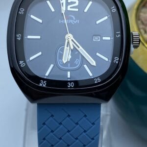 HERYI Men's Tonneau Case Watch with Dark Dial, Super Silicone Strap & Magnetic Lock