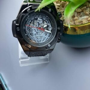 Chromatic Statement: The Iridescent Hublot Timepiece