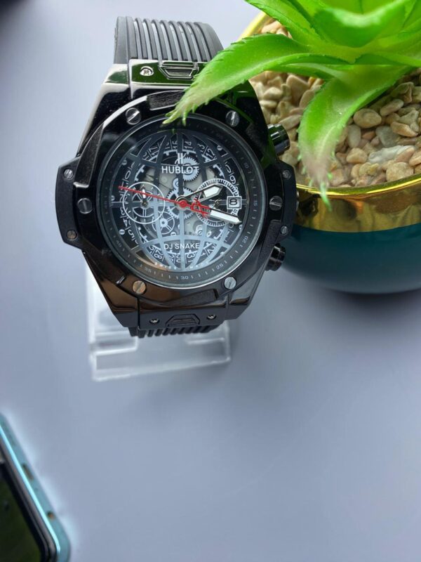 Chromatic Statement: The Iridescent Hublot Timepiece - Image 2