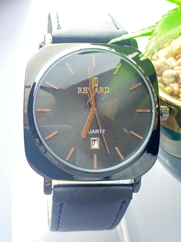Sleek & Modern: Reward Black Quartz Watch - Image 3