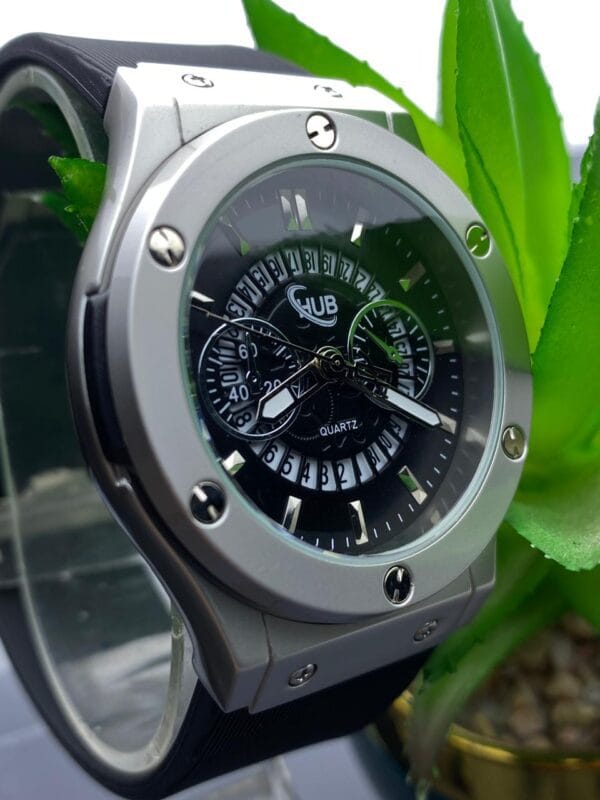 Bold Precision: The Striking HUB Quartz Watch - Image 2