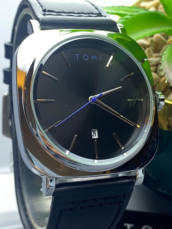 Tomi: Modern Minimalism for Your Wrist