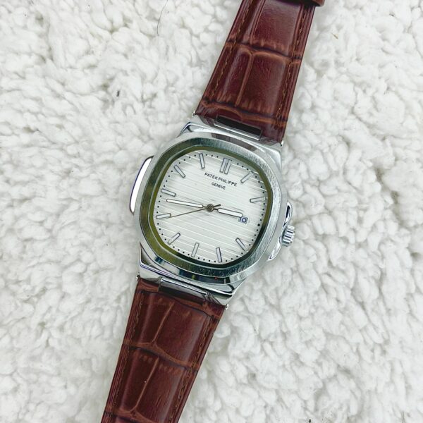 Patek Philippe  Quartz Watch with MasterLock Clasp – Premium Design - Image 5