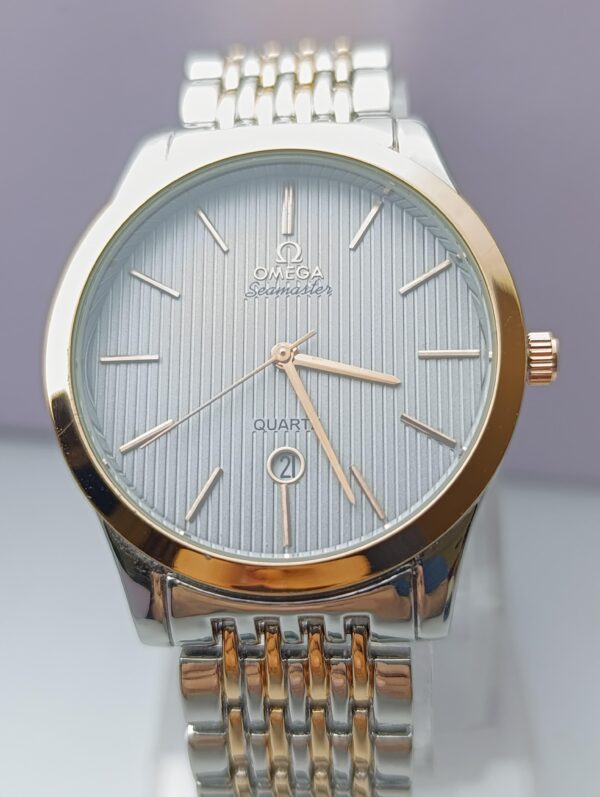 Omega Seamaster Quartz: Classic Styling with Everyday Precision - Image 4