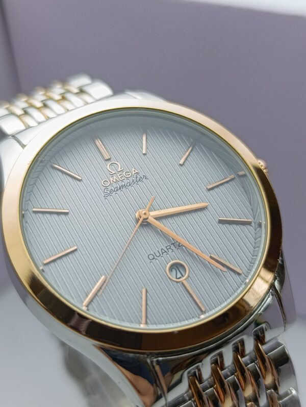 Omega Seamaster Quartz: Classic Styling with Everyday Precision - Image 2