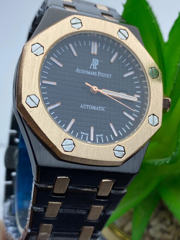 Bold Elegance: Audemars Piguet Royal Oak