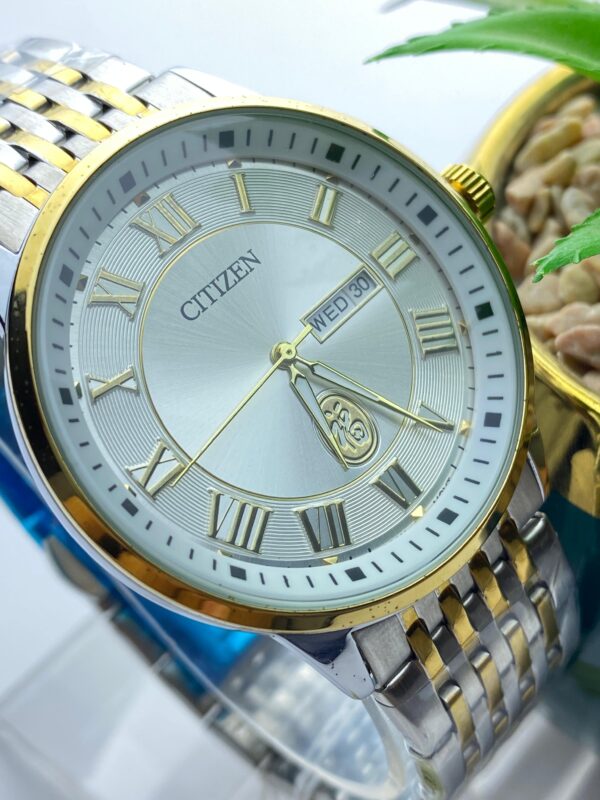 Elegant Gold-Tone Citizen Watch with Crystal Hour Markers & Date - Image 5