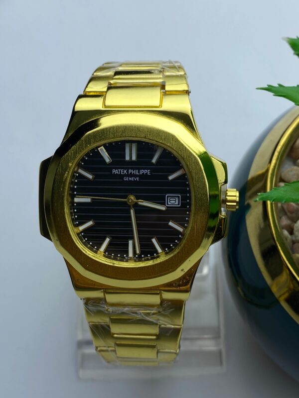 Patek Philippe Rose Gold Watch with Date - Elegant Design - Image 5