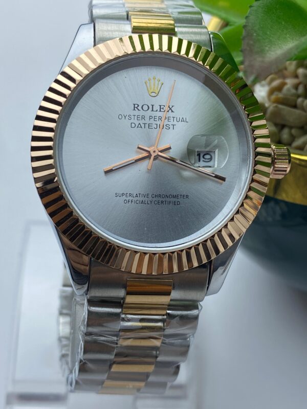 Two-Tone Rolex Datejust with Fluted Rose Gold Bezel & Black Dial - Image 5