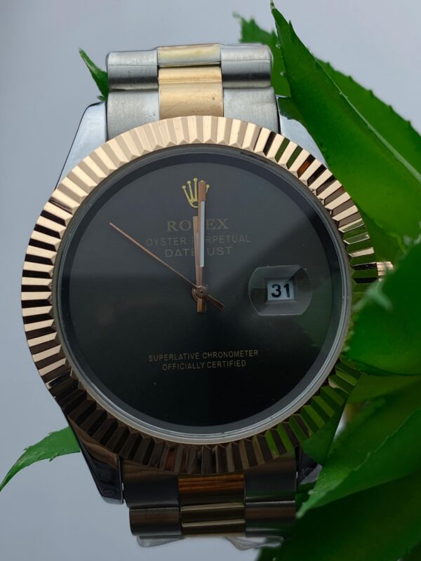 Two-Tone Rolex Datejust with Fluted Rose Gold Bezel & Black Dial - Image 4
