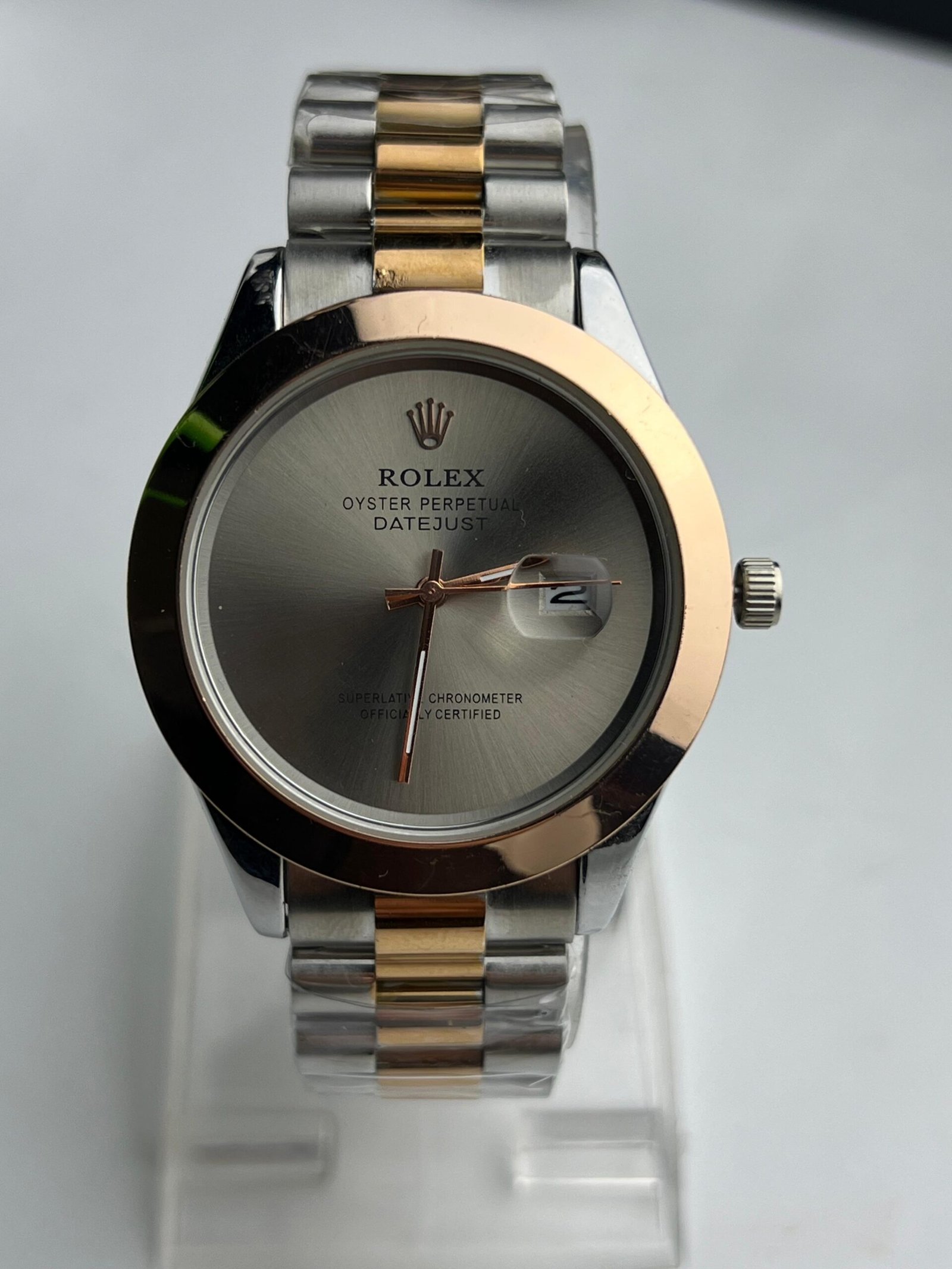 Two-Tone Rolex Datejust with Fluted Rose Gold Bezel & Black Dial - Image 8