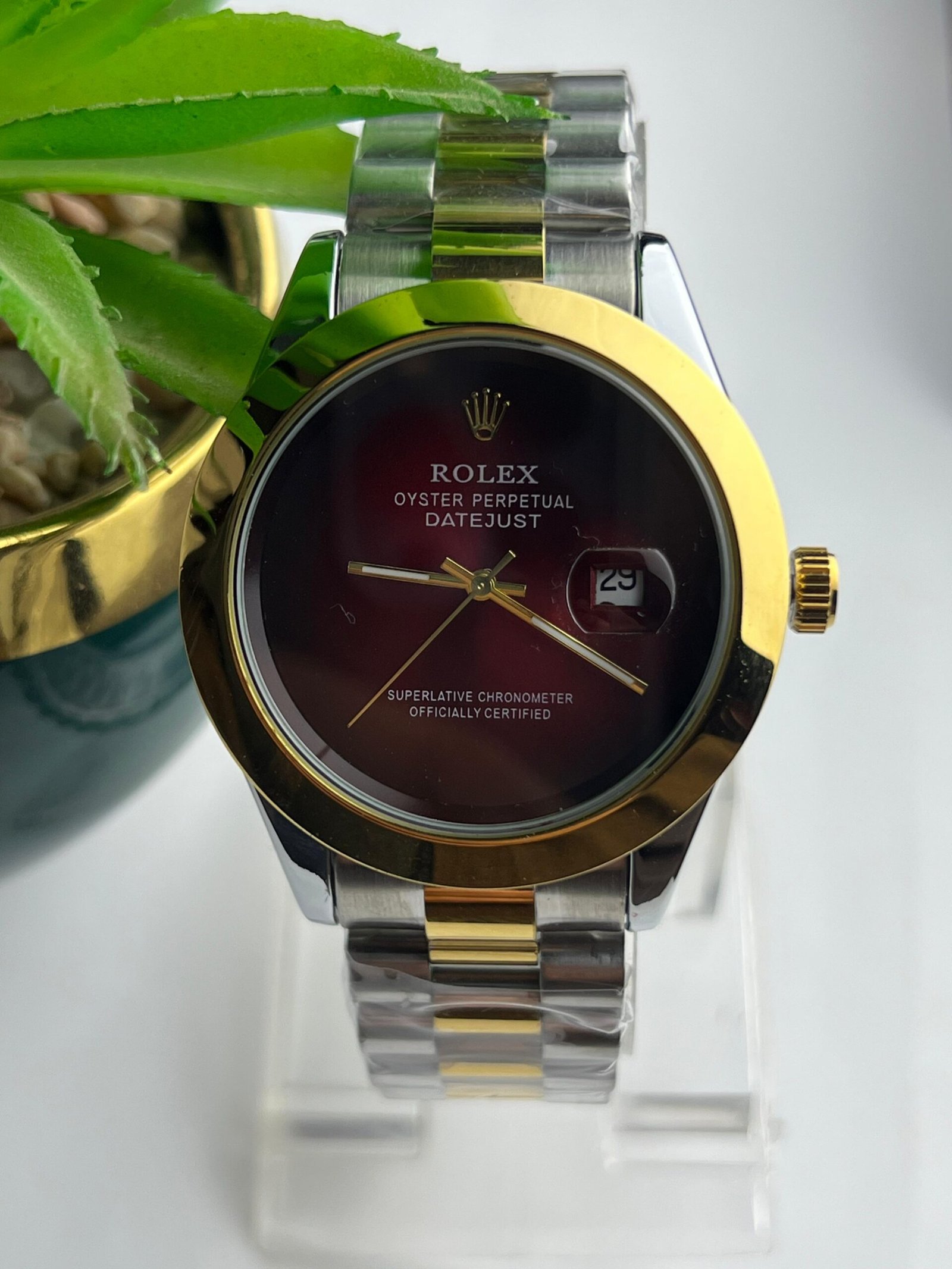Two-Tone Rolex Datejust with Fluted Rose Gold Bezel & Black Dial - Image 4