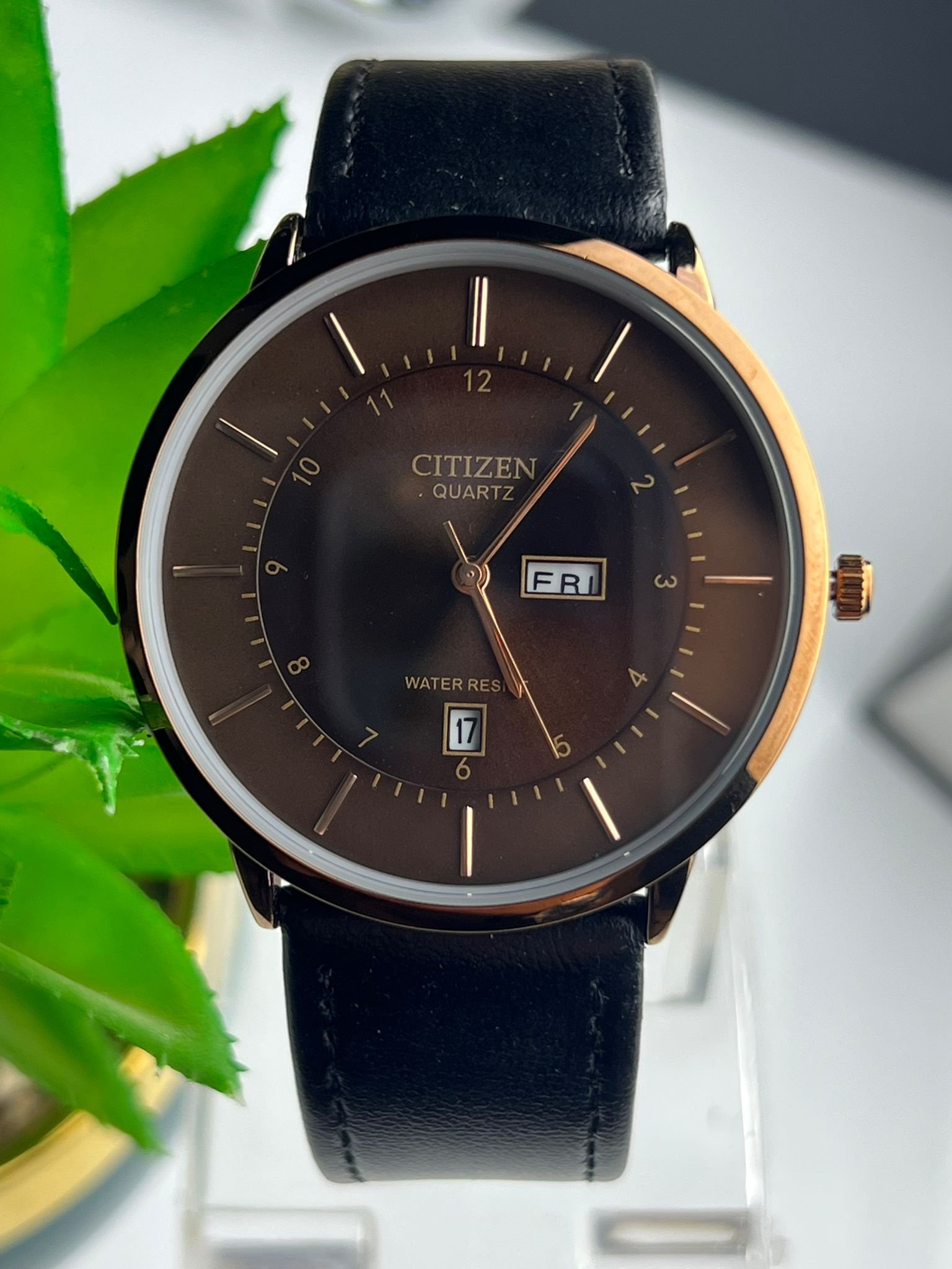 Sleek Citizen Quartz Men's Watch with Black Case & Grey Dial - Image 11