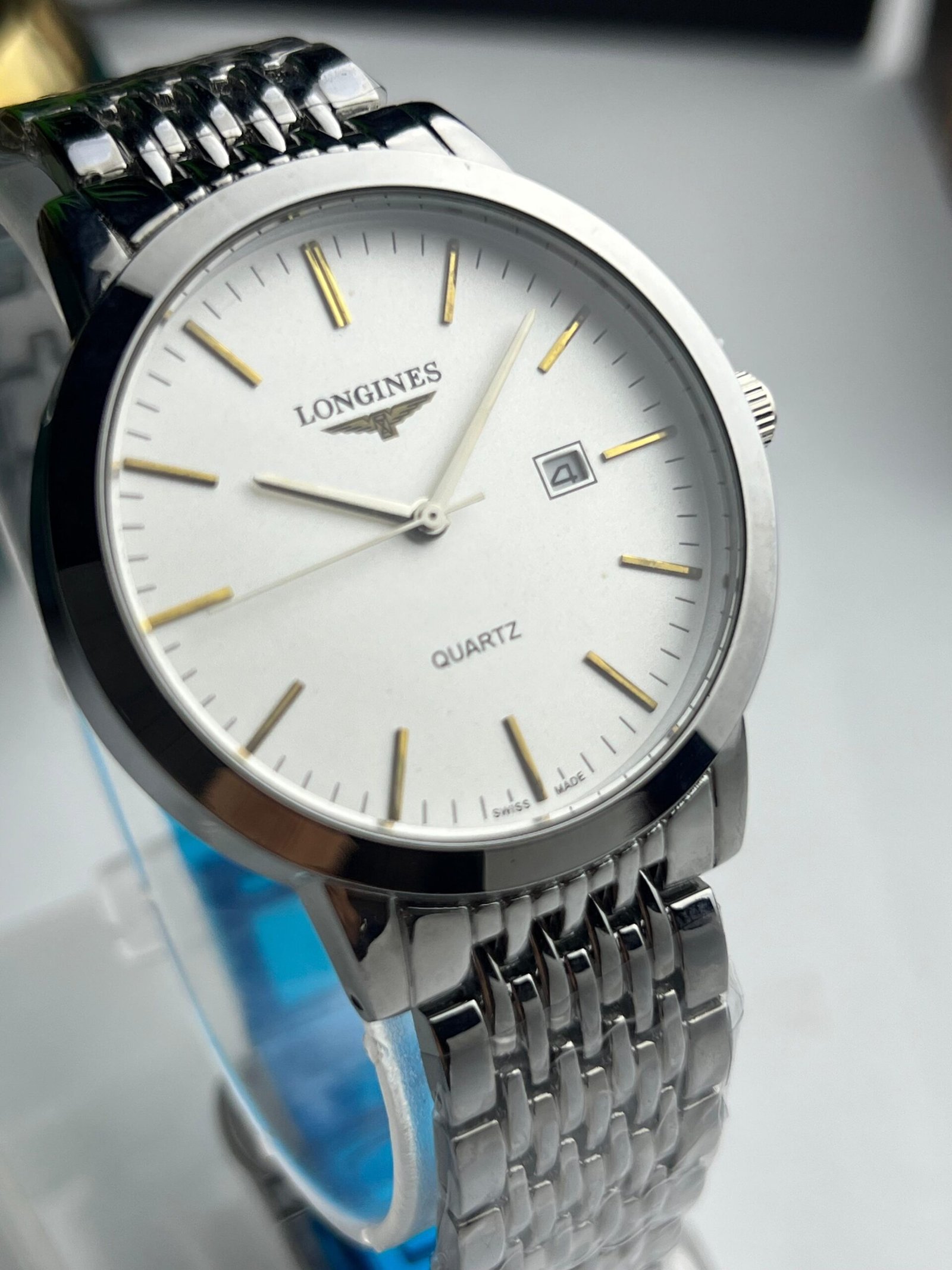 Elegant Longines Quartz Watch - Classic Silver & Gold Tone