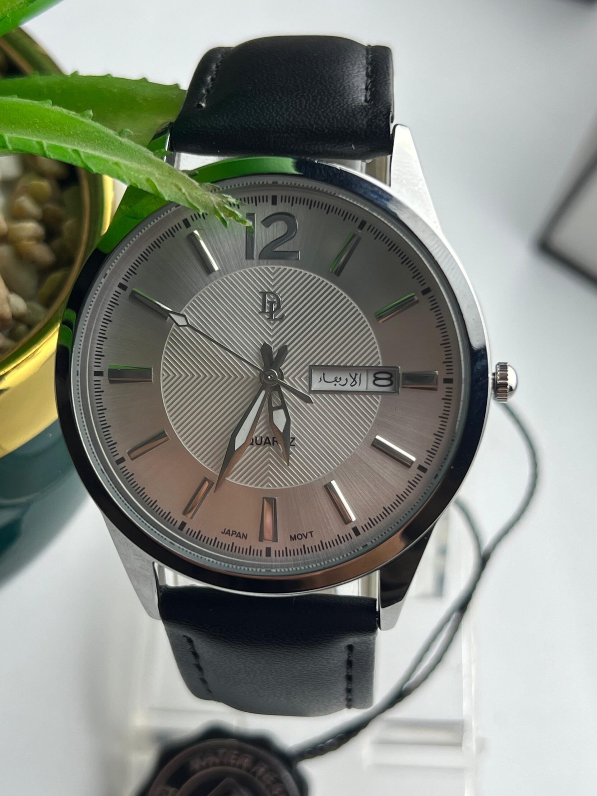 DL Brand: Ultra-Slim Classic Watch - Lightweight Design, Day-Date Option - Image 4