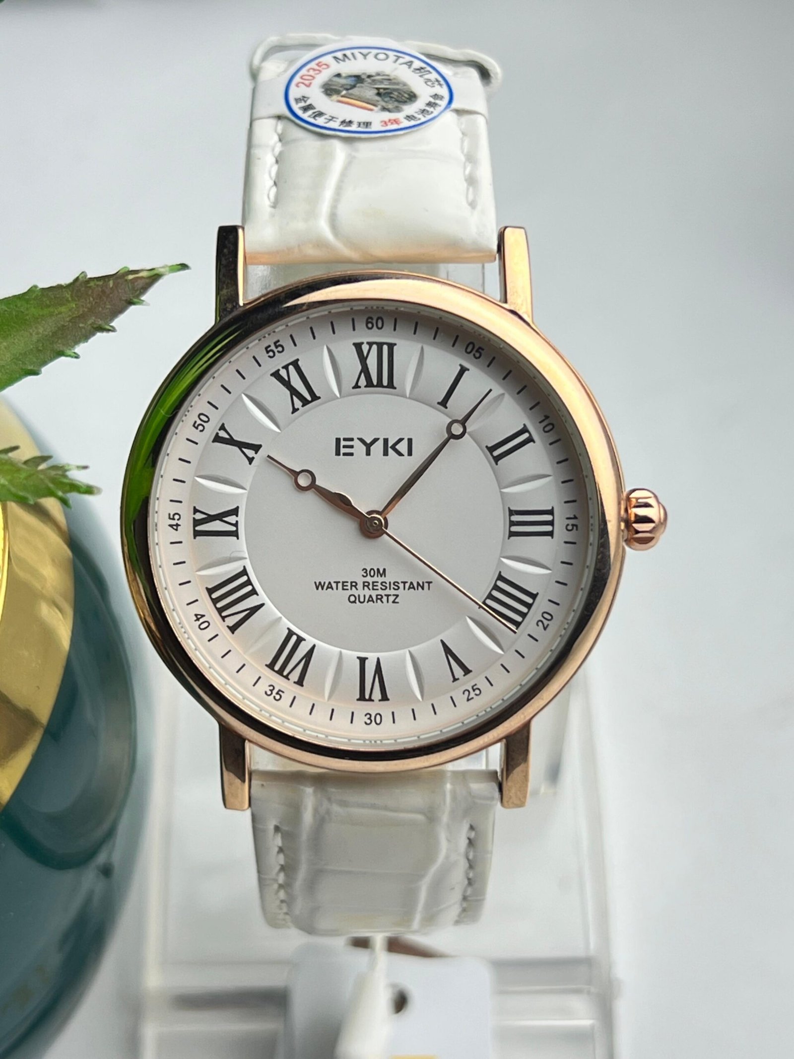Elegant EYKI Quartz Timepiece - White Dial & Rose Gold Tone Accents - Image 3