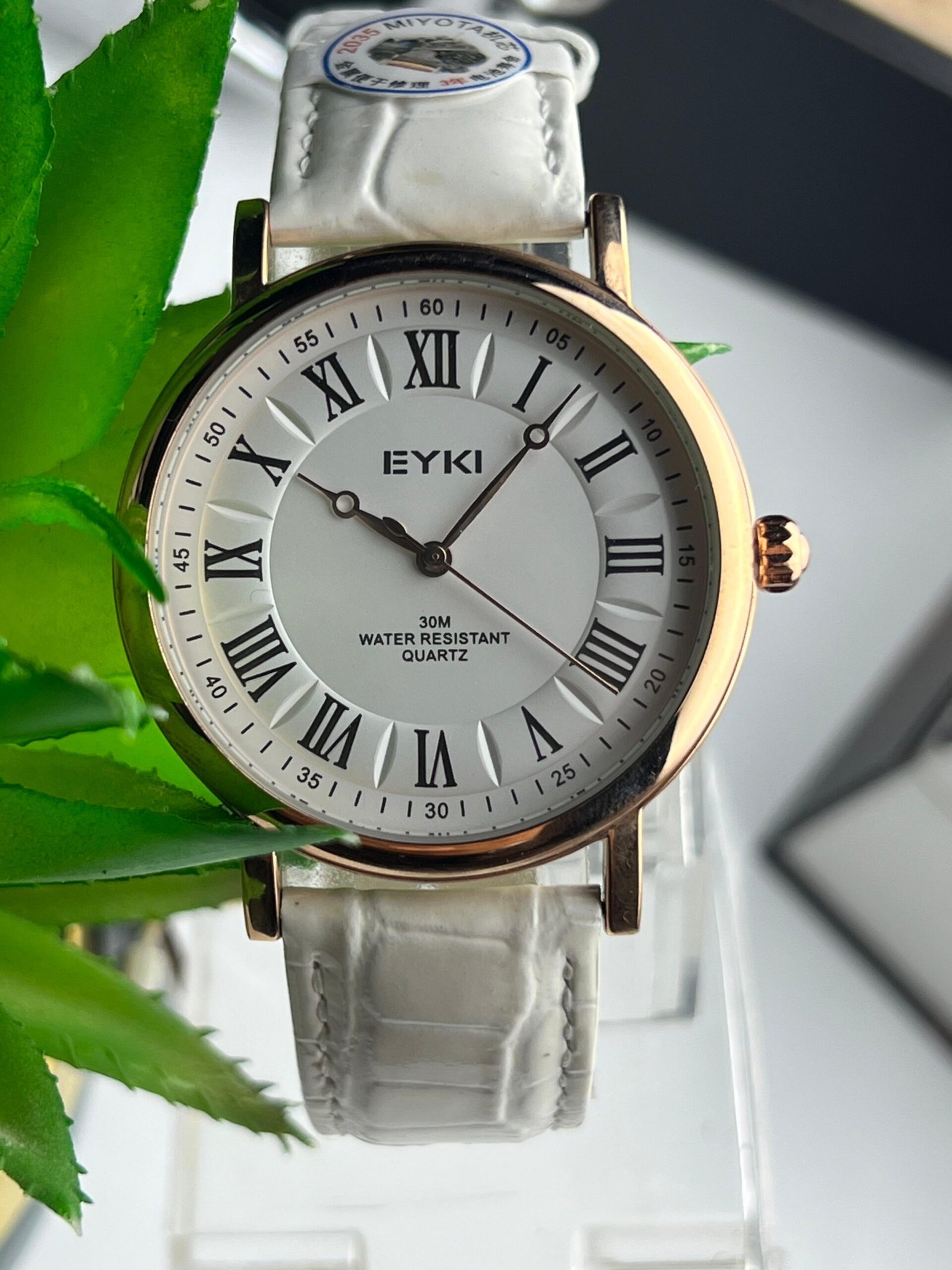 Elegant EYKI Quartz Timepiece - White Dial & Rose Gold Tone Accents